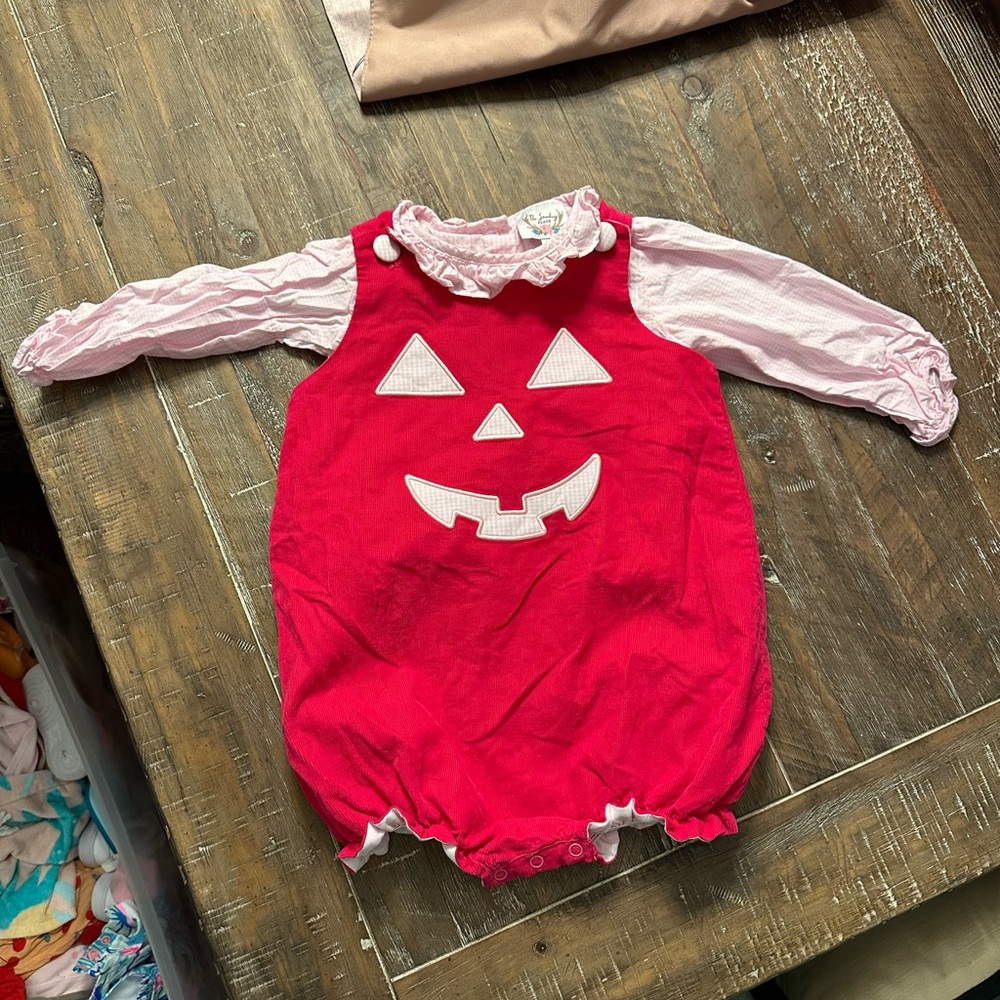 Hot pink corduroy pumpkin bubble